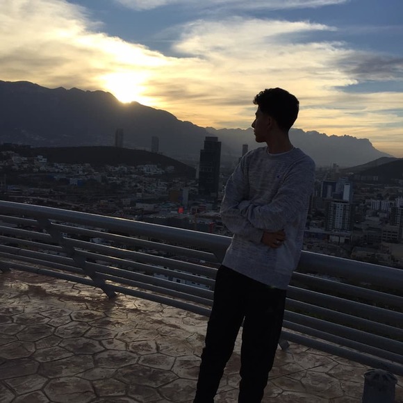 Meet your Posher, Matthew - Picture 1 of 1